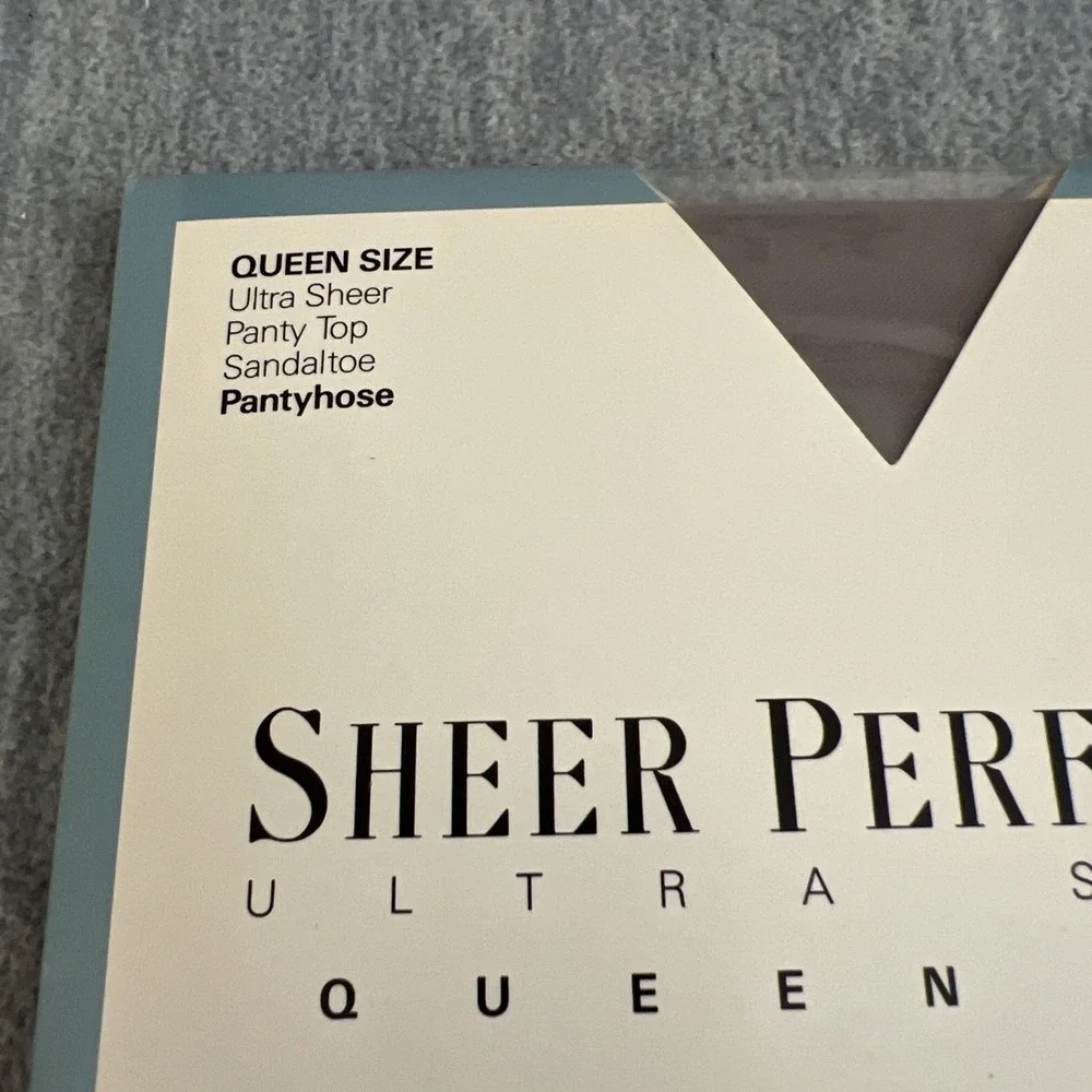 Sheer Perfection Ultra‎ Sheer Queen Size Pantyhose Grey Vintage Montgomery Ward